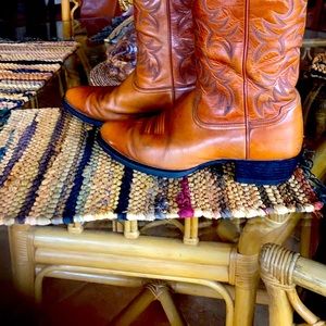 Men’s boots by Ariat, size 10